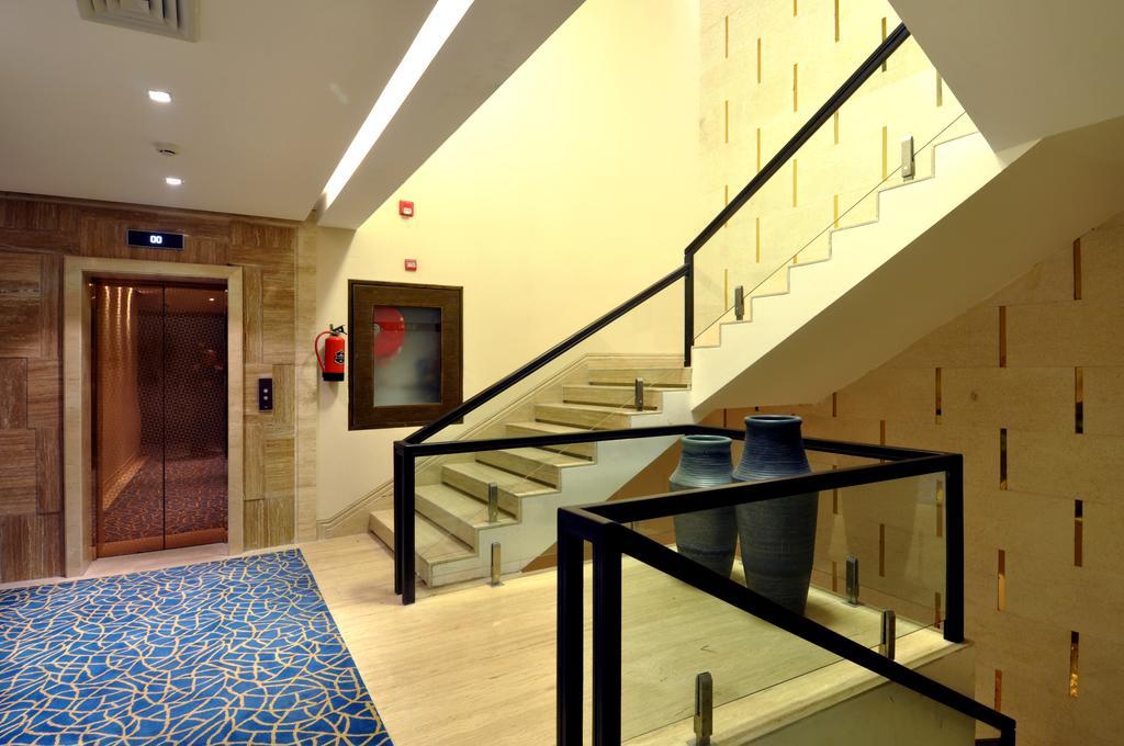 The Cove Hotel Panchkula Exterior photo